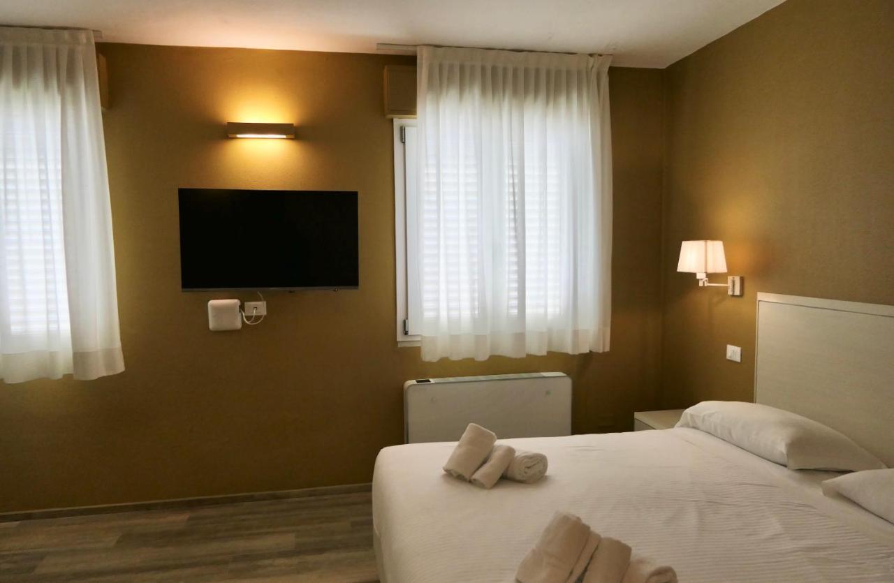 Il Gabbani B&B Marina Di Bibbona Bagian luar foto